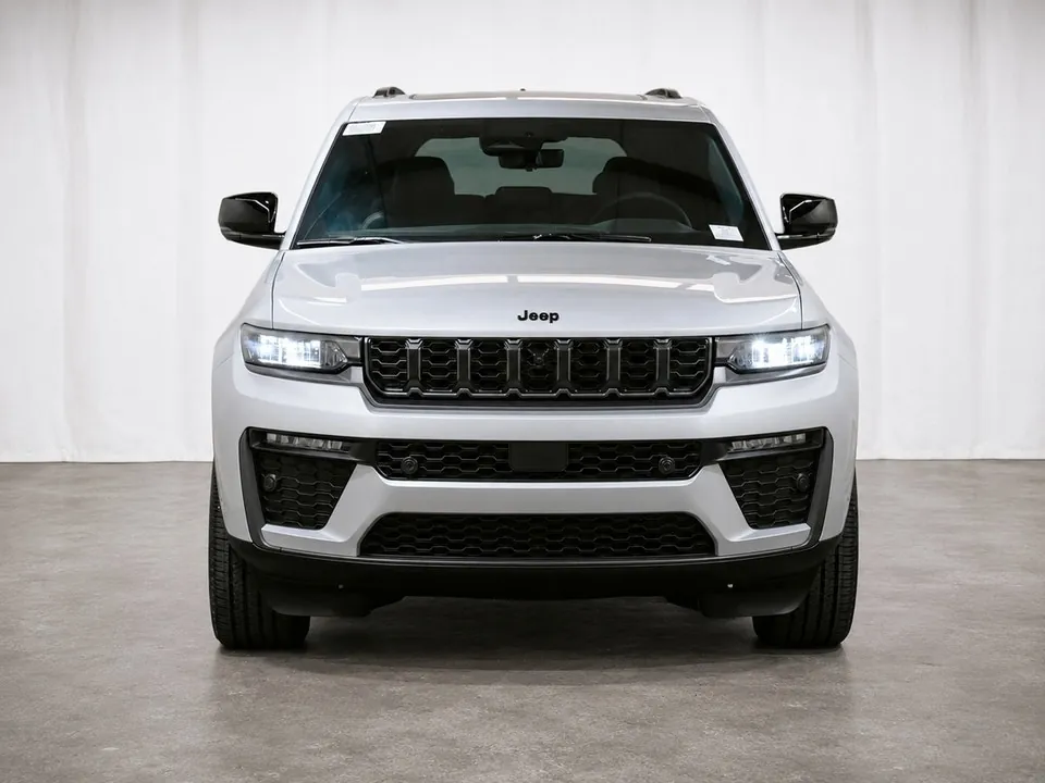 Jeep Grand Cherokee 2026 photo 2