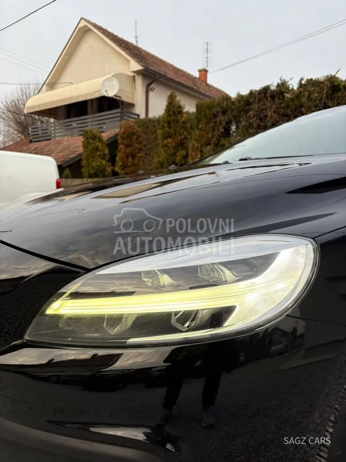 Volvo V40 2017 photo 2
