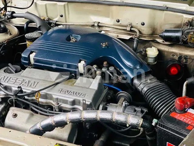 Nissan Sunny 1990 photo 4