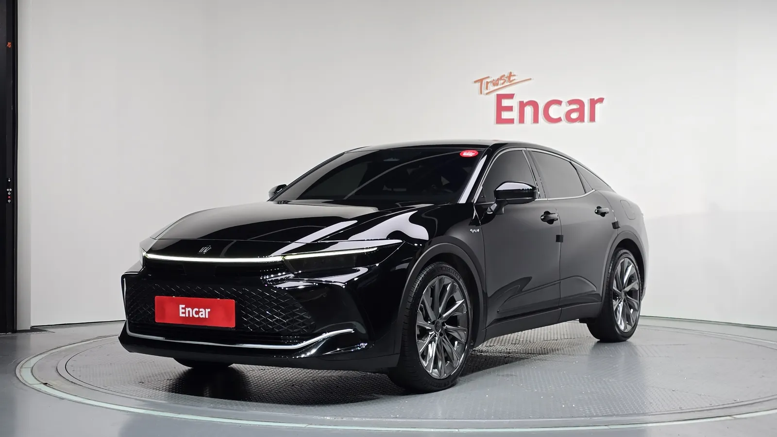 Toyota Crown Crossover
