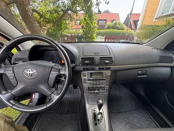 Toyota Avensis 2006 photo 4