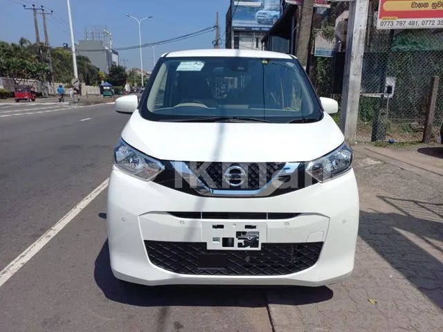 Nissan Dayz 2023 photo 2