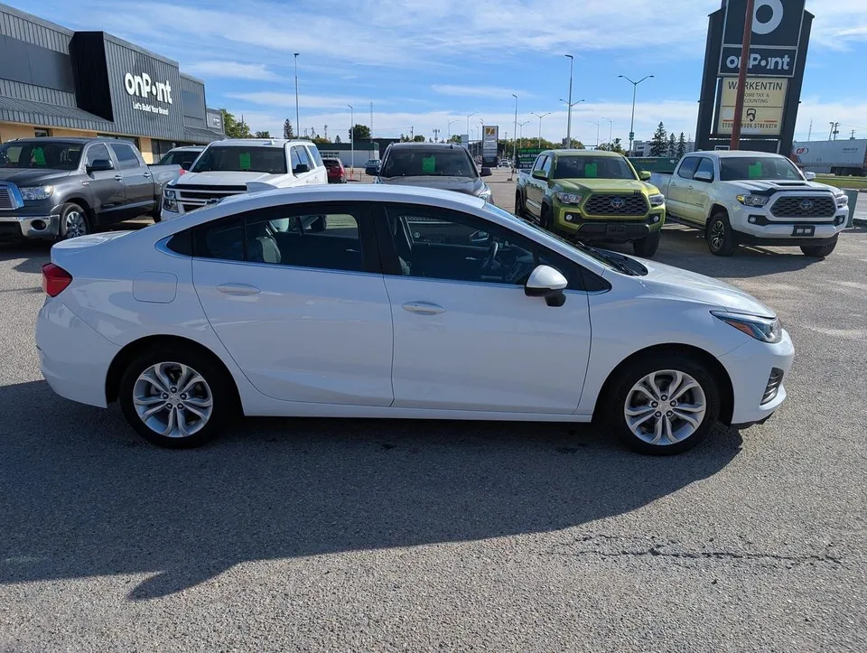 Chevrolet Cruze 2019 photo 3