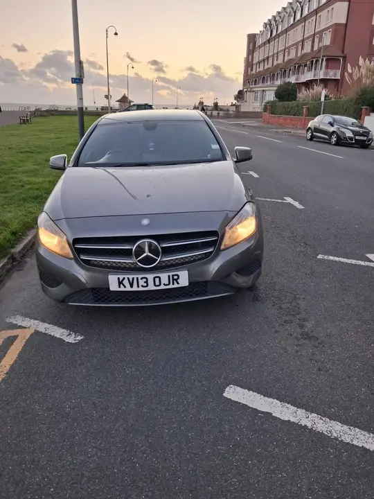 Mercedes-Benz A-Class 2013 photo 2