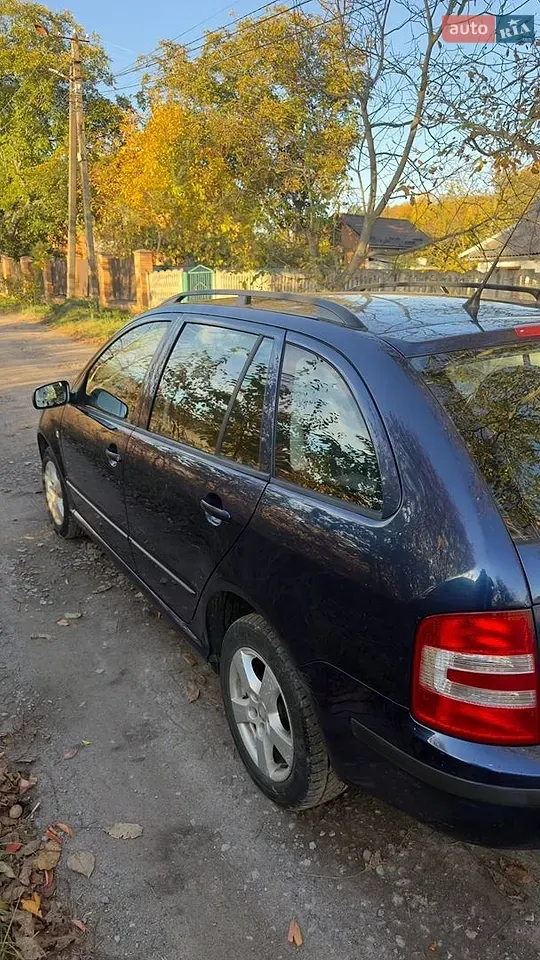 Skoda Fabia 2006 photo 3