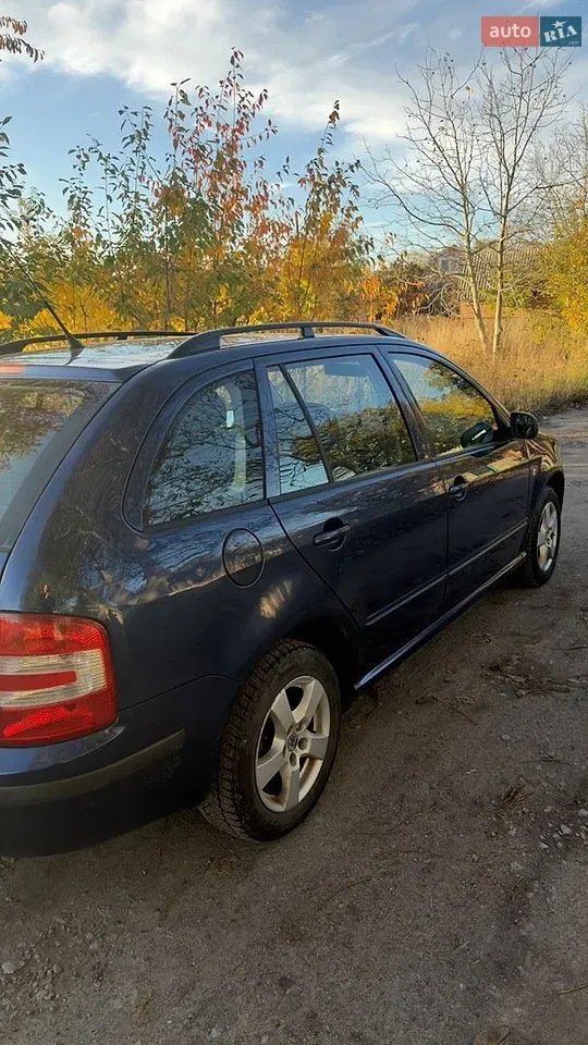 Skoda Fabia 2006 photo 4