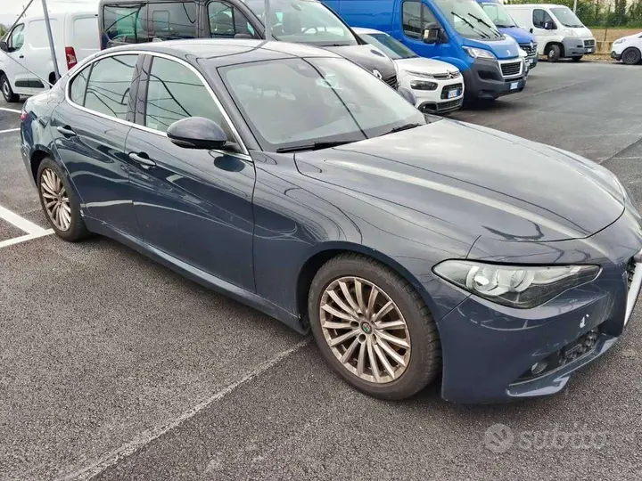 Alfa Romeo Giulia 2016 photo 3