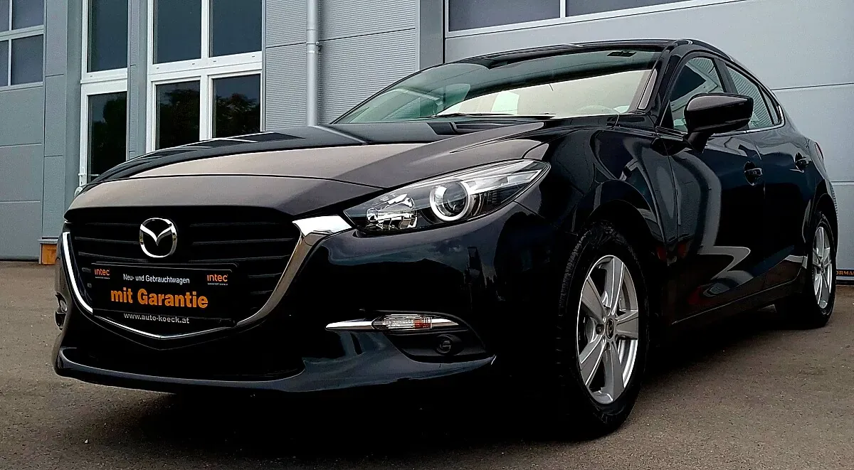 Mazda Mazda3 2018 photo 2