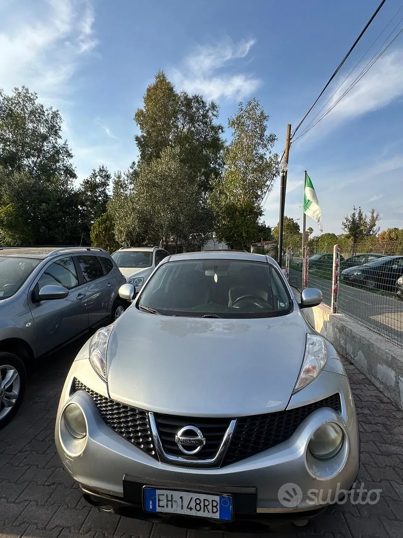 Nissan Juke 2011 photo 2