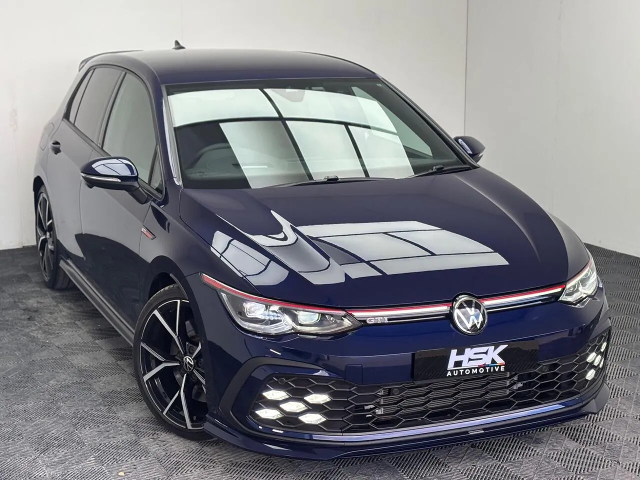 Volkswagen Golf 2022 photo 2