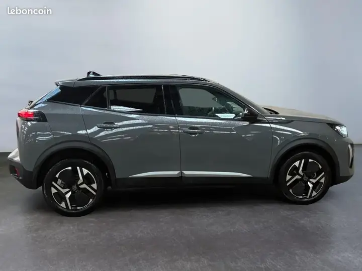 Peugeot 2008 2023 photo 5