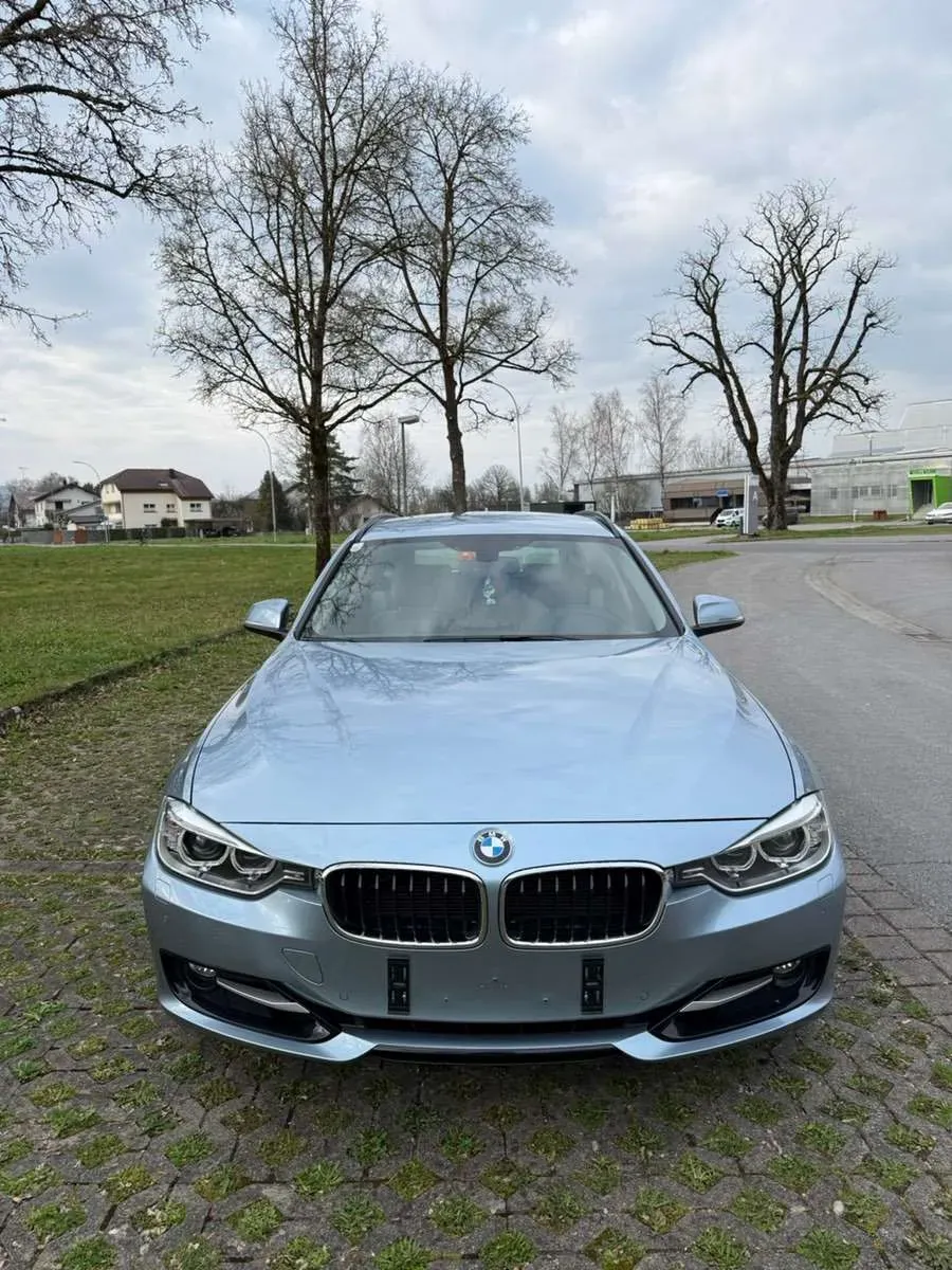 BMW 320I 2014 photo 3