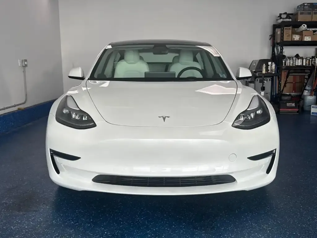 Tesla Model 3 2022 photo 2