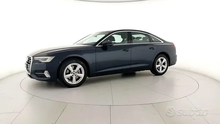 Audi A6 2022 photo 2