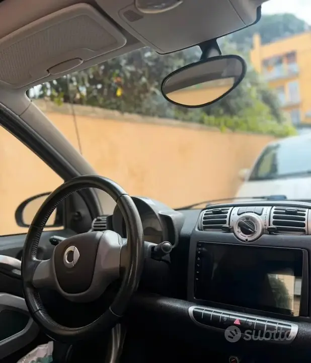 Smart Fortwo 2011 photo 3