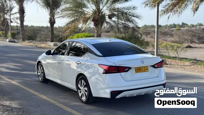 Nissan Altima 2019 photo 3