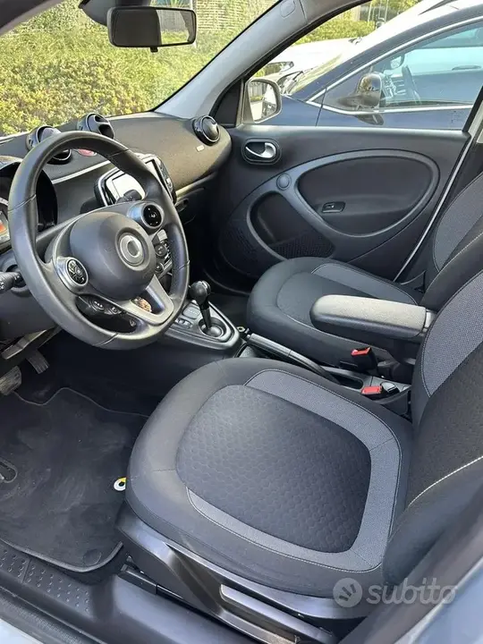 Smart Forfour 2021 photo 2