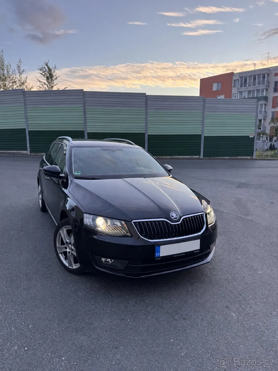 Skoda Oktavia 2015 photo 2