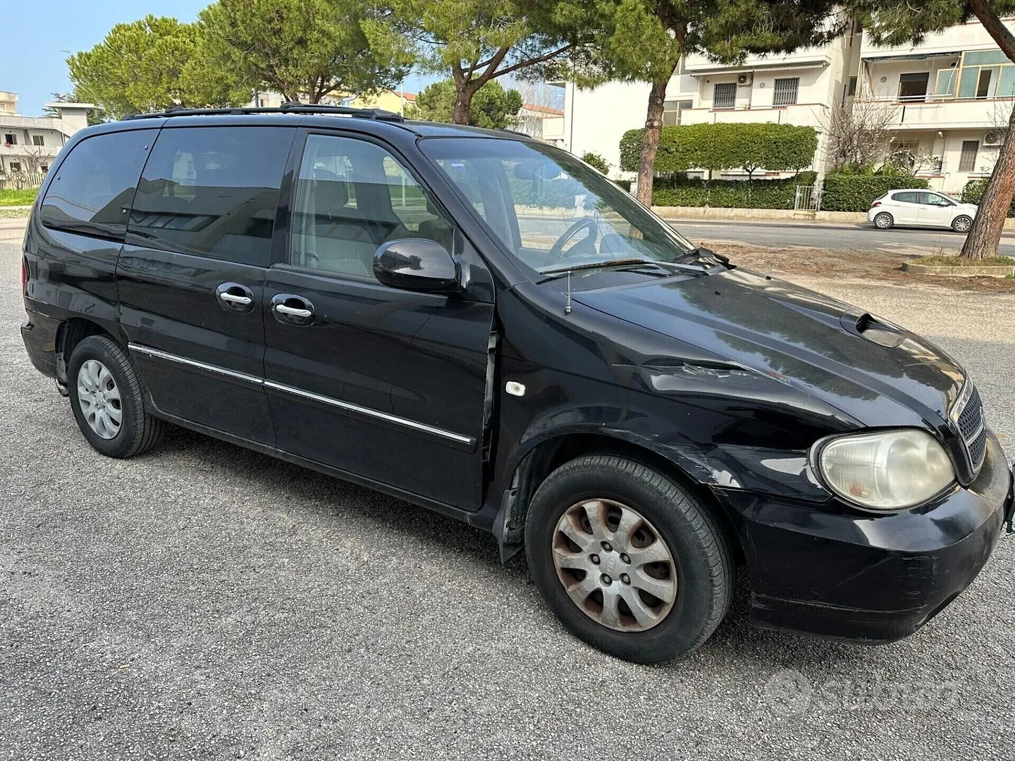Kia Carnival 2005 photo 3