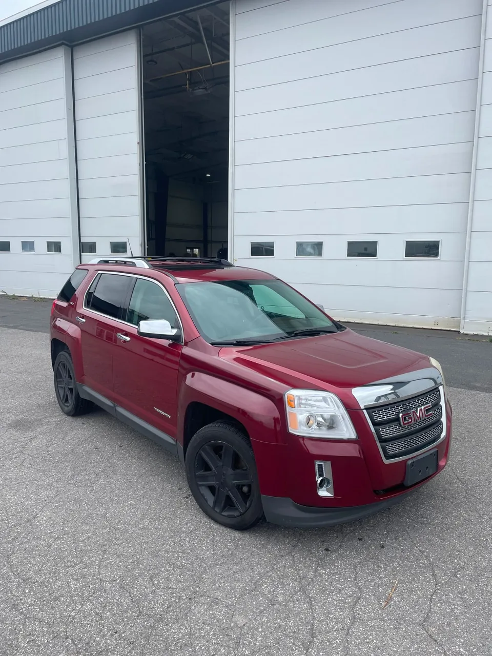 GMC Terrain 2010 photo 2