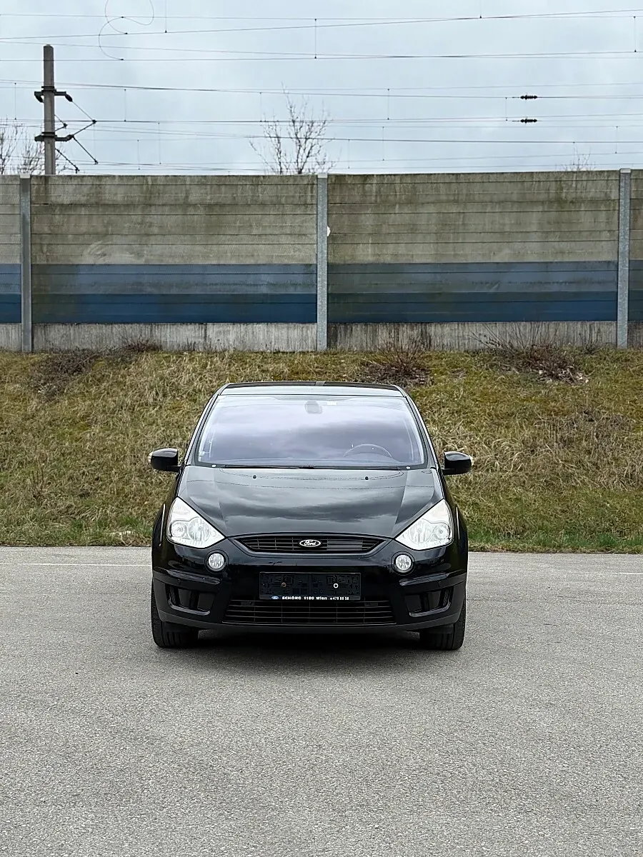 Ford S-Max 2009 photo 2