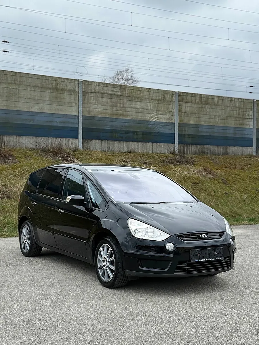 Ford S-Max 2009 photo 3