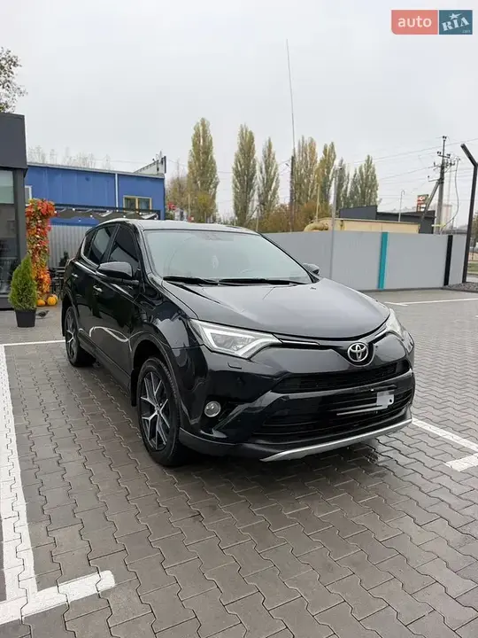 Toyota Rav4 2017 photo 2