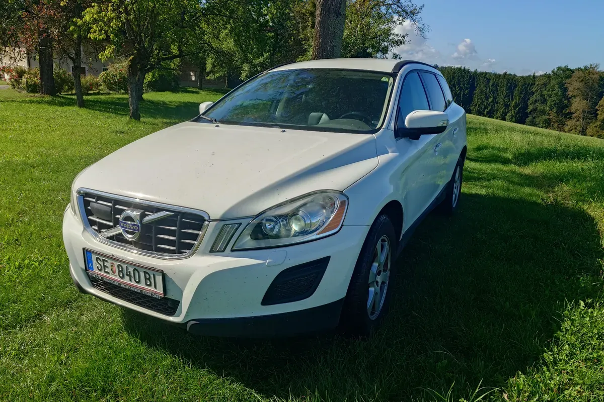 Volvo Xc60 2012 photo 2