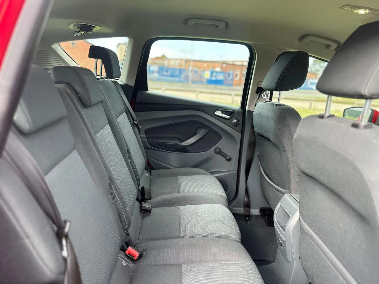 Ford C-Max 2012 photo 3