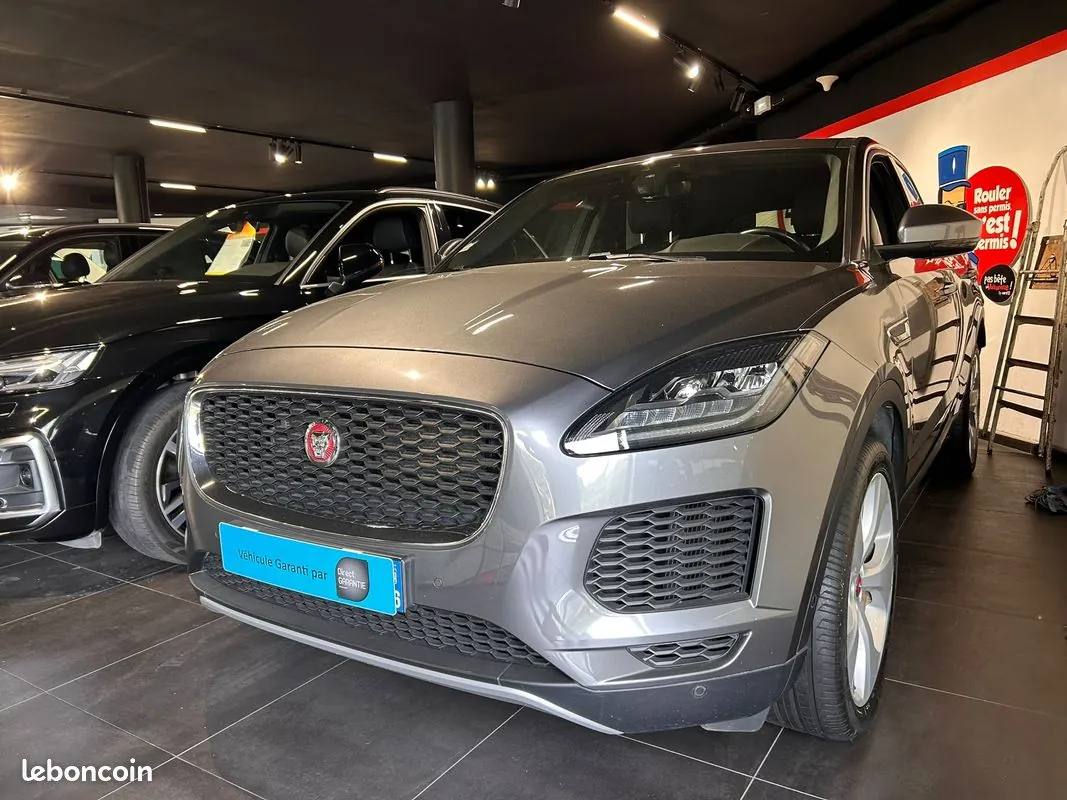 Jaguar E-Pace 2018 photo 5