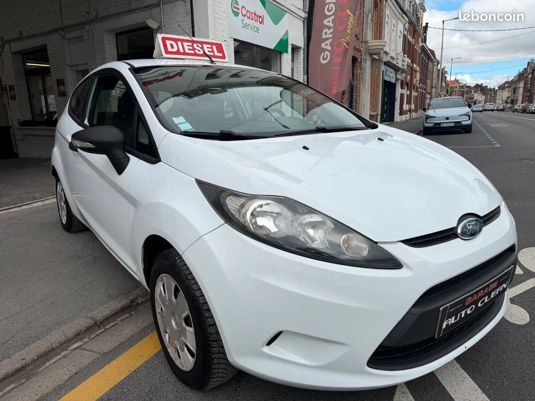 Ford Fiesta 2009 photo 2