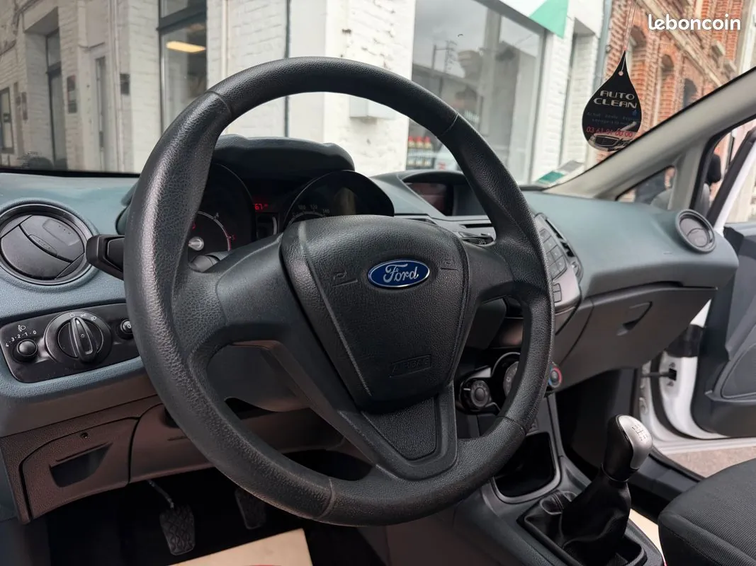Ford Fiesta 2009 photo 5