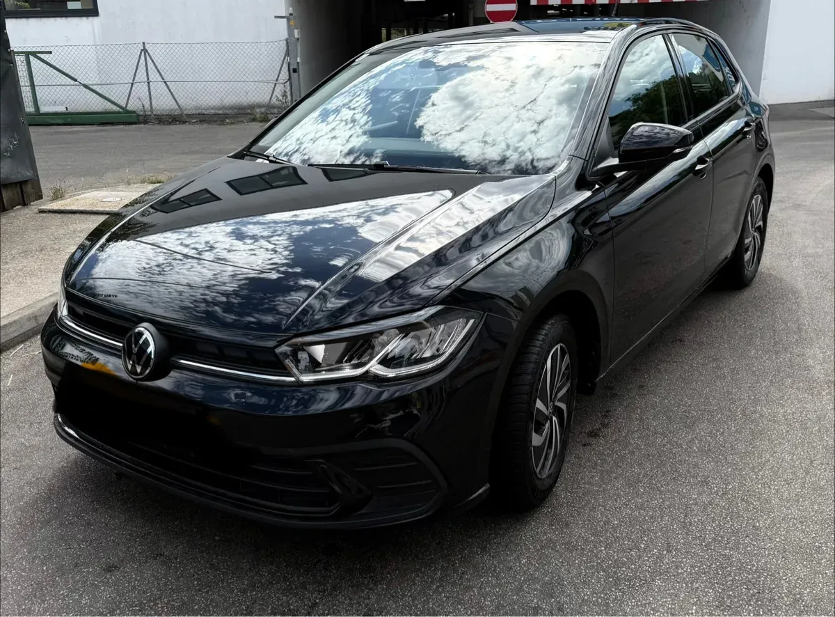 Volkswagen Polo 2023 photo 2
