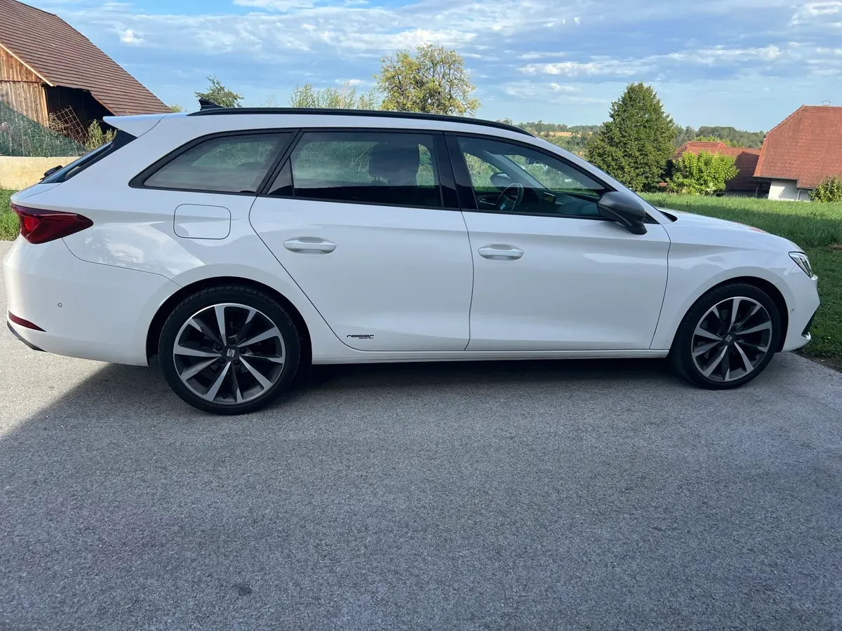 Seat Leon 2021 photo 3