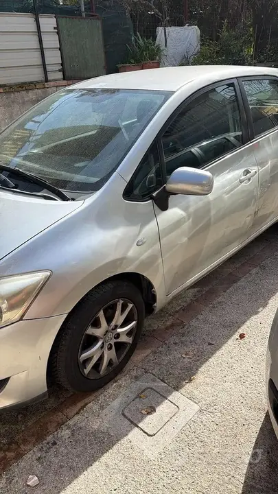 Toyota Auris 2008 photo 4