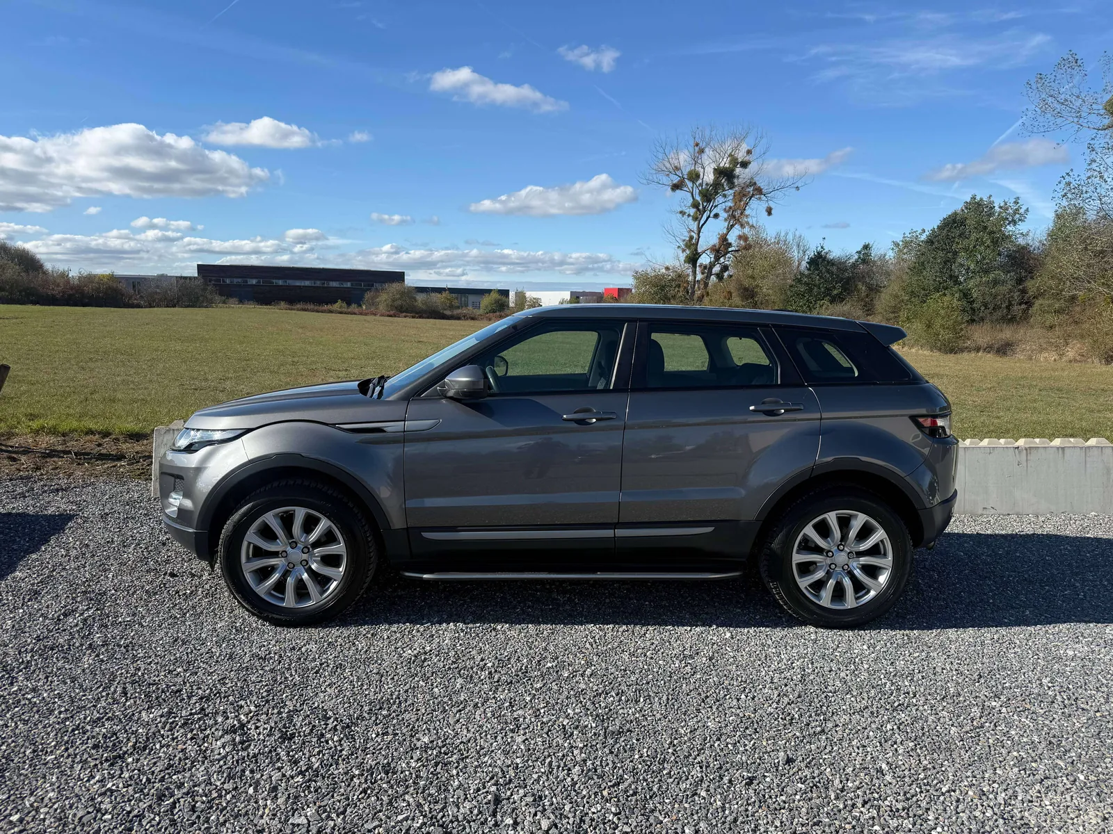 Land Rover Range Rover Evoque 2015 photo 2