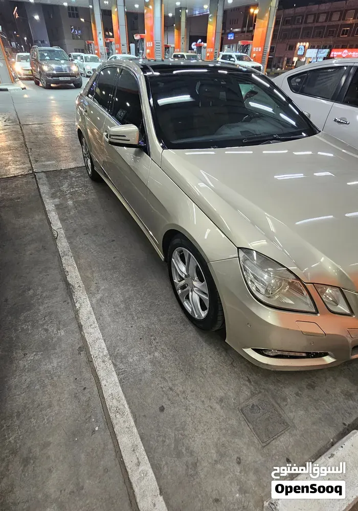 Mercedes-Benz E-Class 2010 photo 2