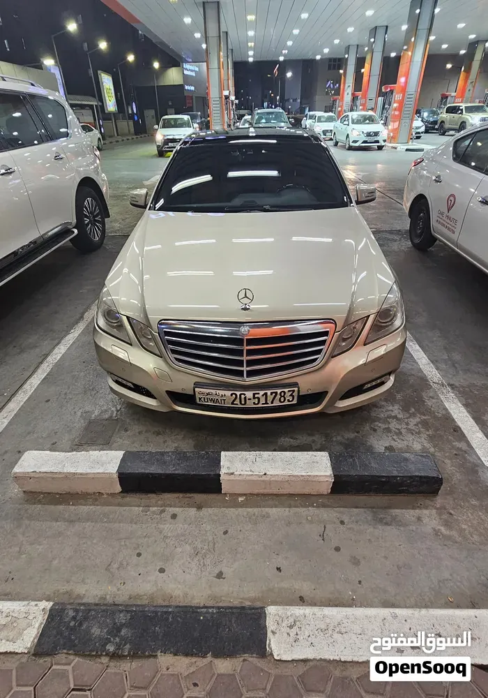 Mercedes-Benz E-Class 2010 photo 4