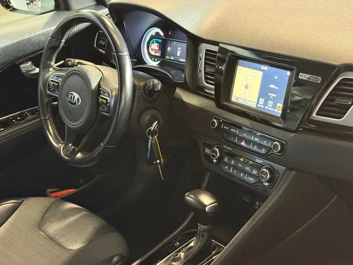 Kia Niro 2016 photo 2