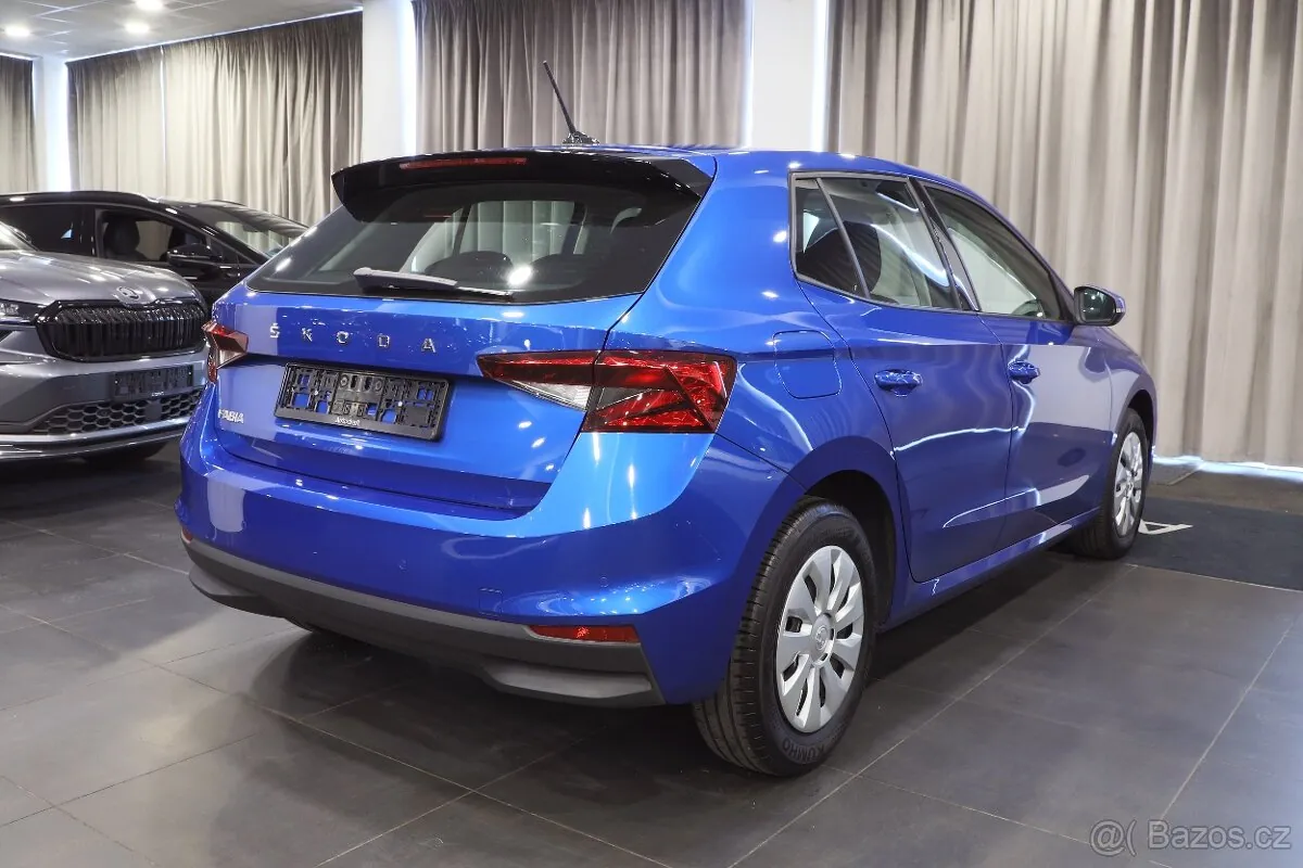 Skoda Fabia 2022 photo 3