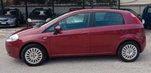 Fiat Grande Punto 2009 photo 3