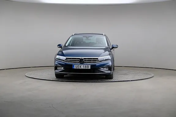 Volkswagen Passat 2022 photo 3