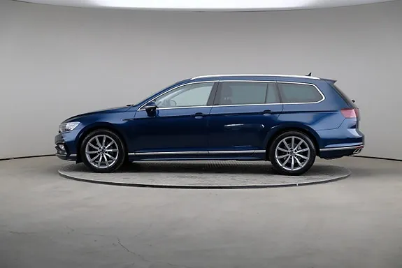 Volkswagen Passat 2022 photo 4