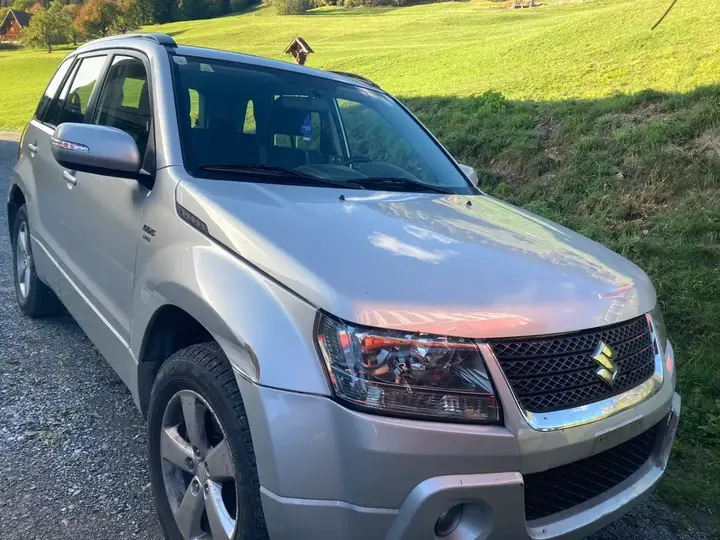 Suzuki Vitara 2012 photo 3