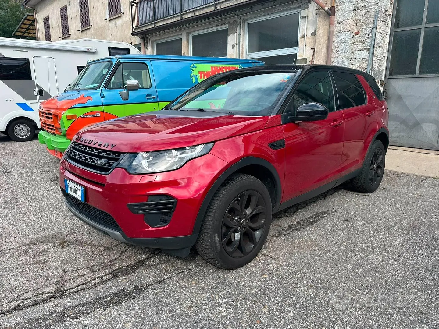 Land Rover Discovery Sport 2017 photo 4