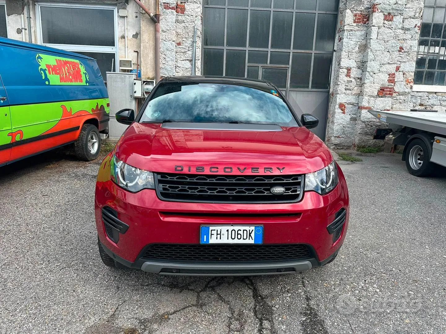 Land Rover Discovery Sport 2017 photo 3