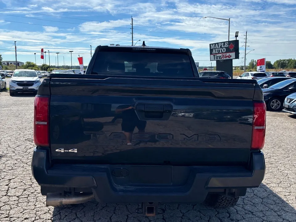 Toyota Tacoma 2024 photo 2