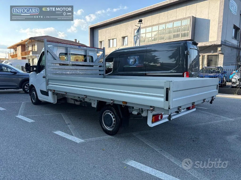 Renault Master 2021 photo 2