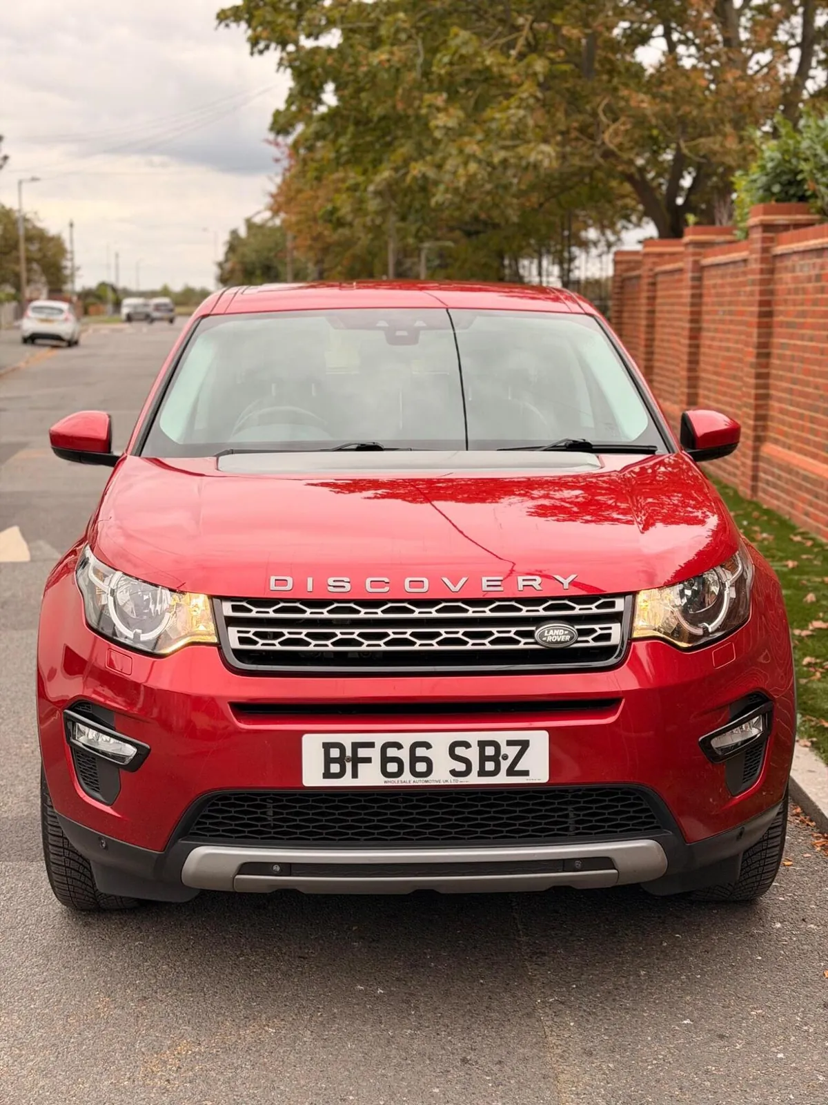 Land Rover Discovery Sport 2016 photo 2