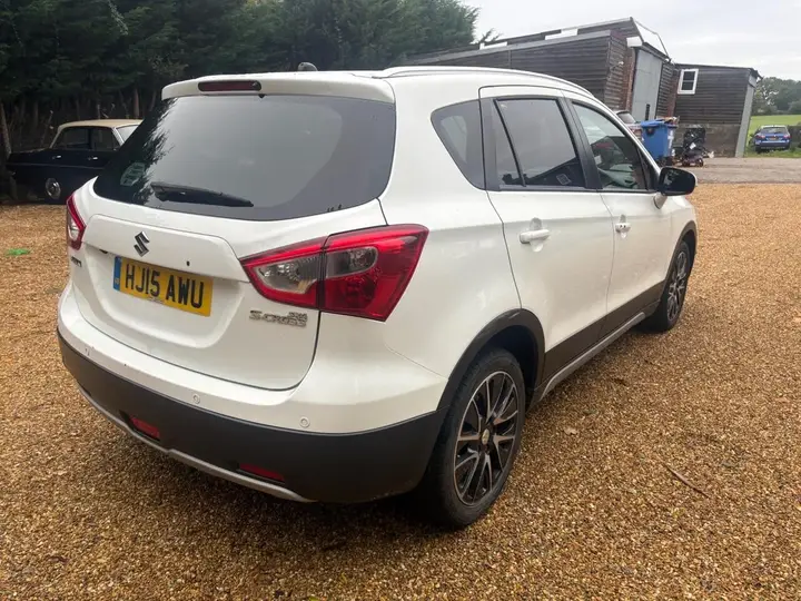 Suzuki Sx4 S-Cross 2015 photo 4